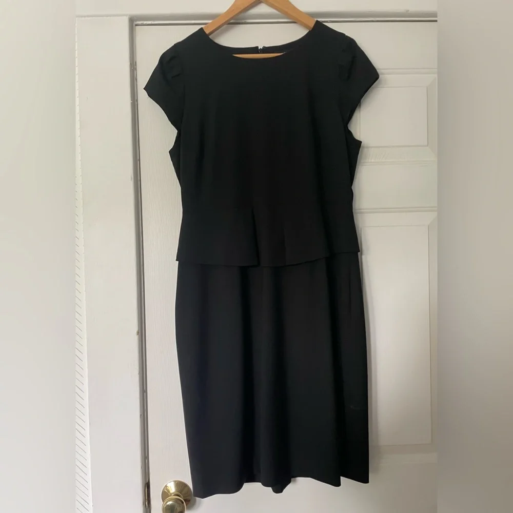Jcrew Black Suiting Dress Cap Sleeves - Size 12 - Picture 4 of 5